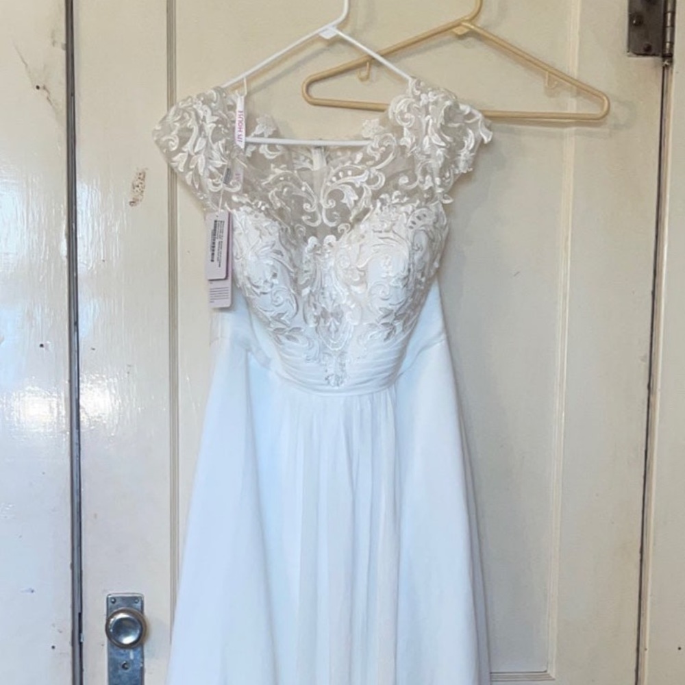 Scoop Neck Asymmetrical Chiffon Wedding Dress